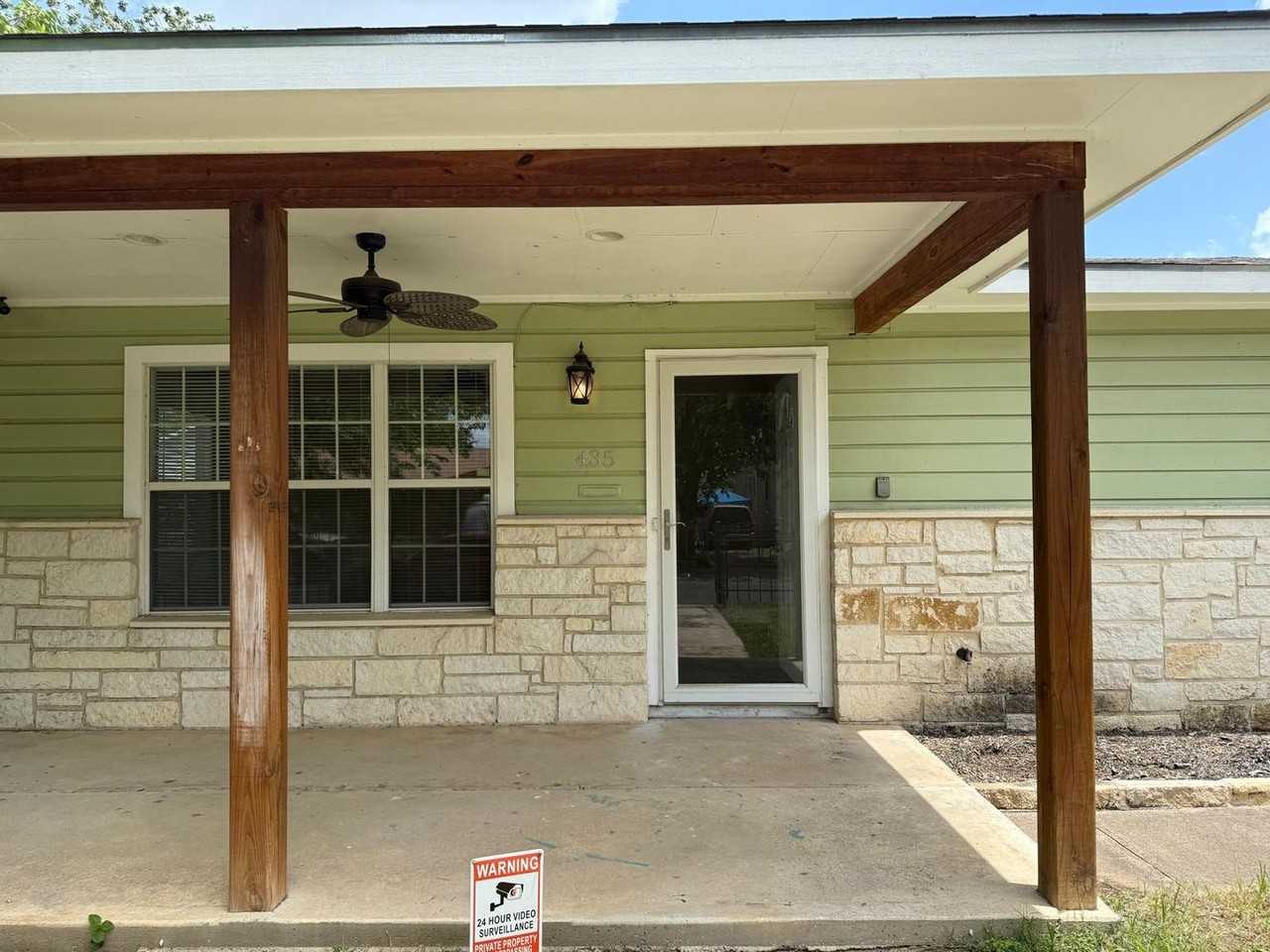 435 W Baylor - Photo 3 of 28