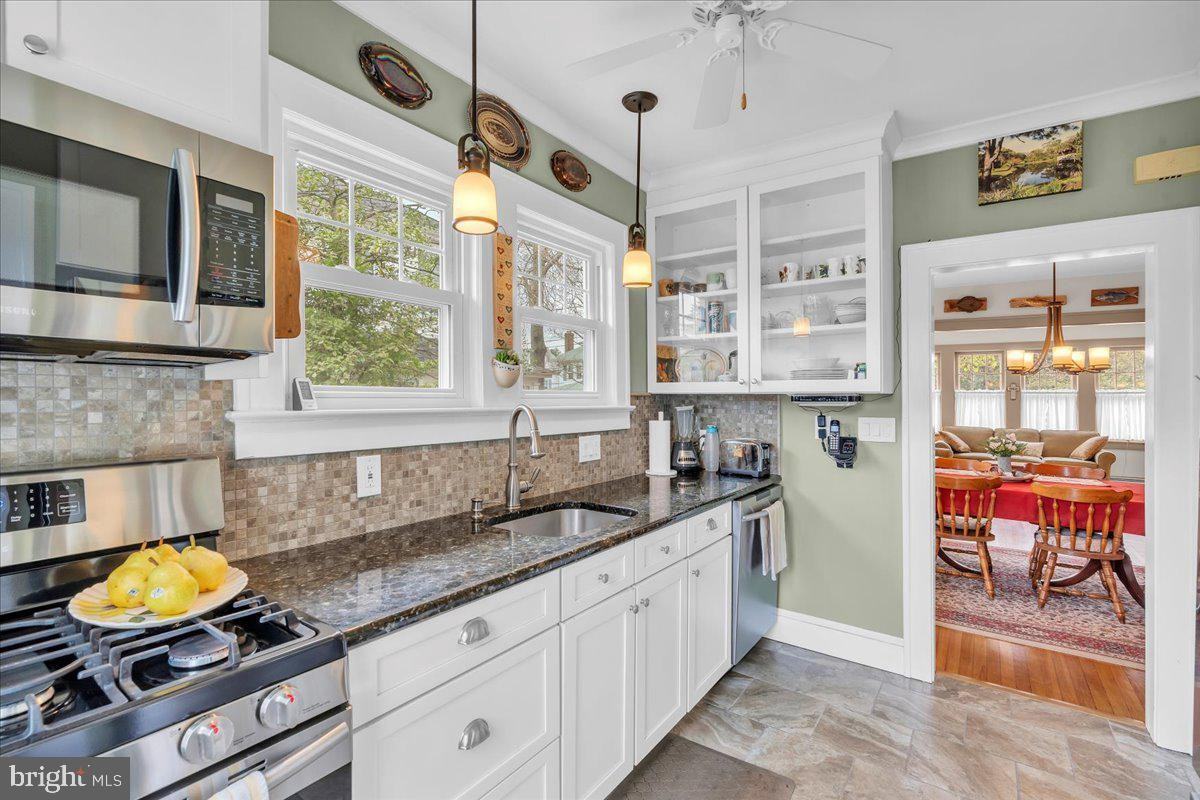 22 S Horace St - Photo 2 of 5