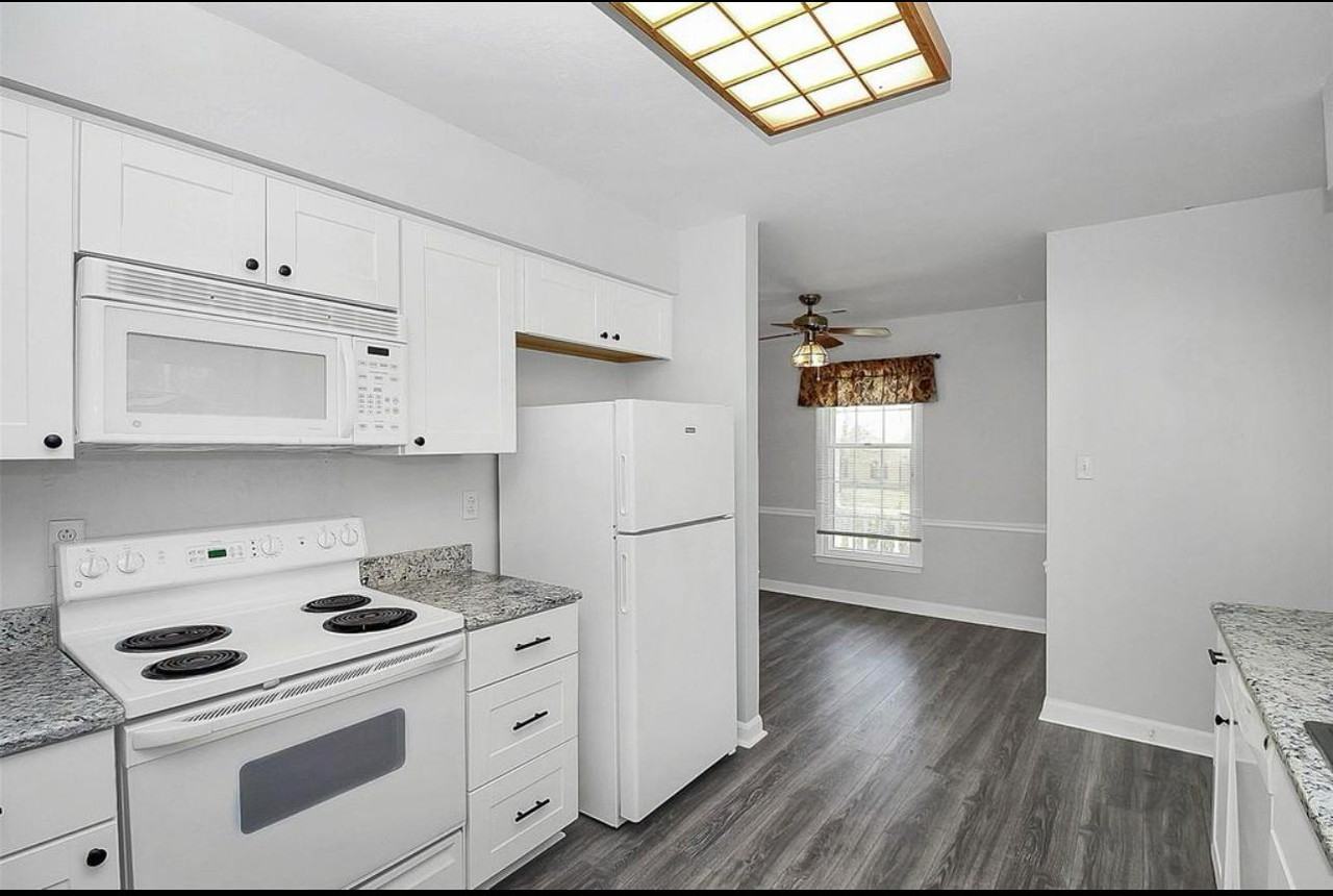 Walnut Wood Dr - Photo 2 of 5