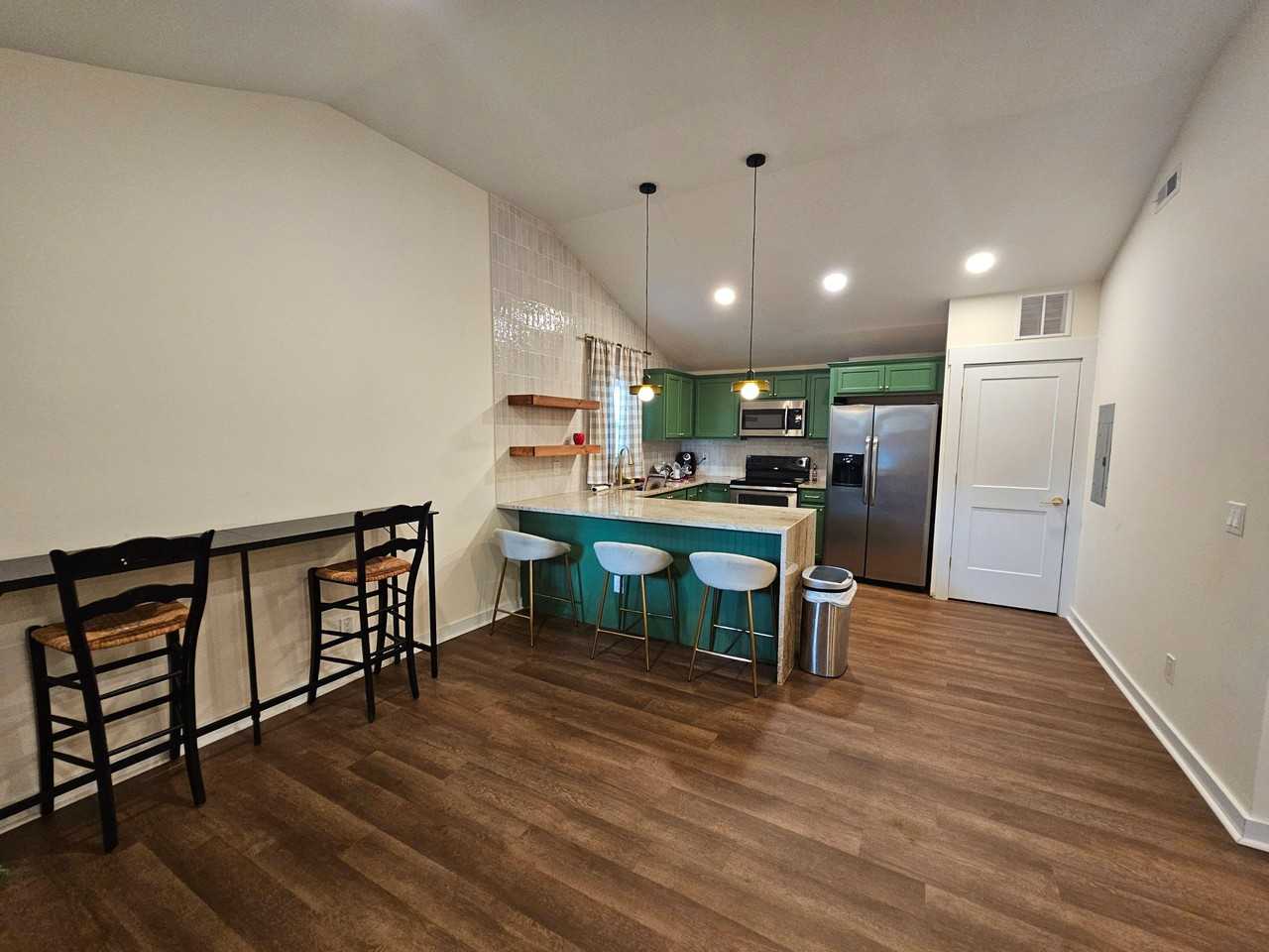 Manchester Dr - Photo 2 of 5