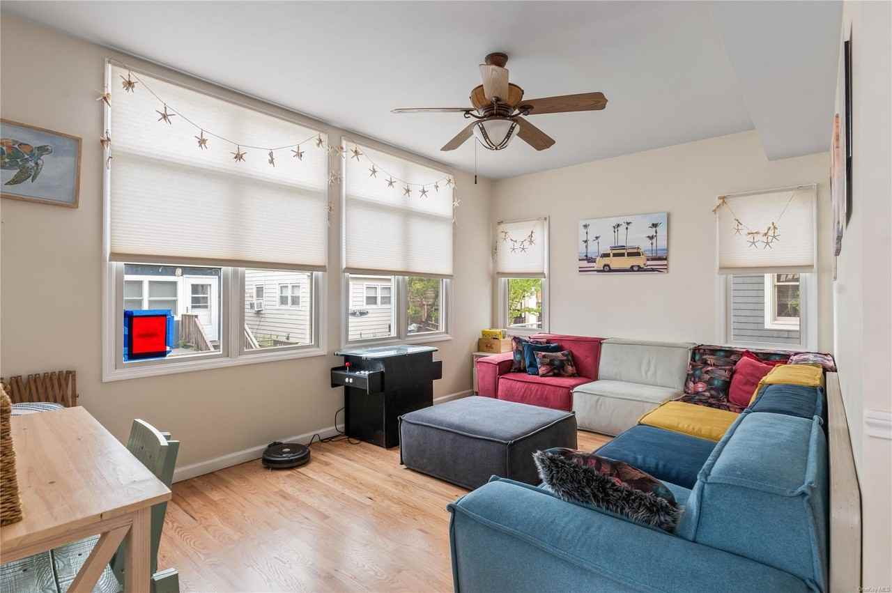 22 Bungalow Walk - Photo 7 of 19