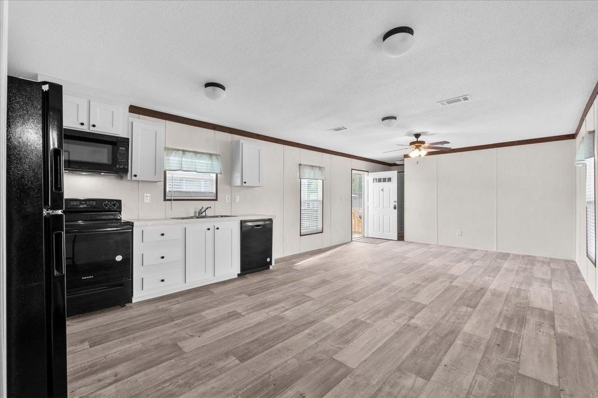 42 Tower Manor Dr #42 - Photo 5 of 13