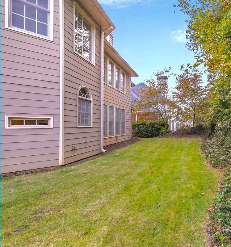 3216 Canter Way - Photo 3 of 14