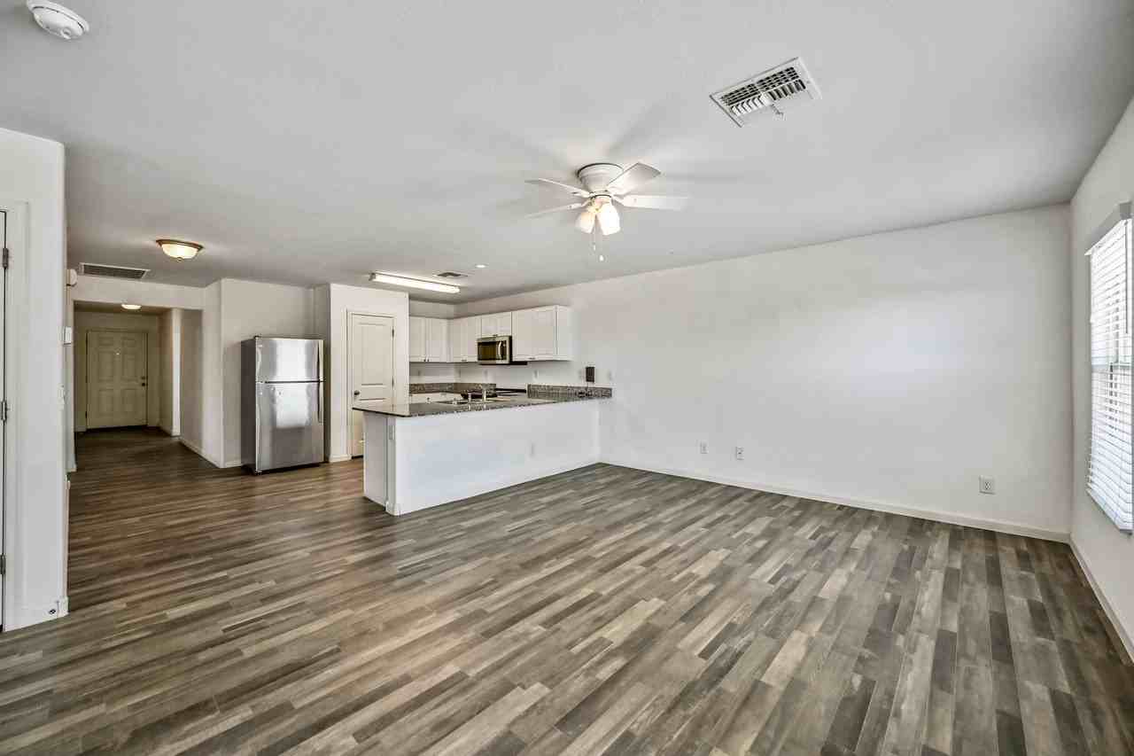 211 Azteca Drive - Photo 3 of 22