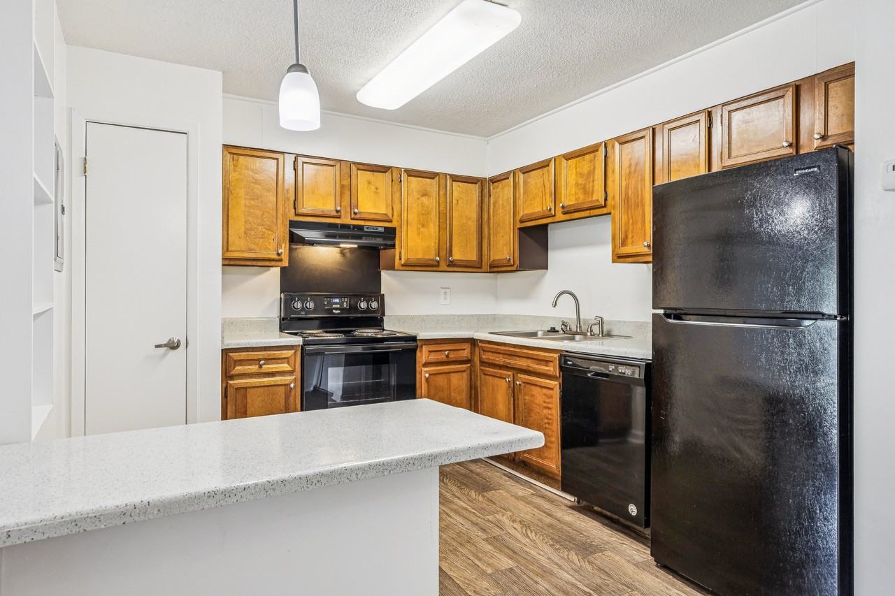 Huntleigh Woods - Photo 4 of 20