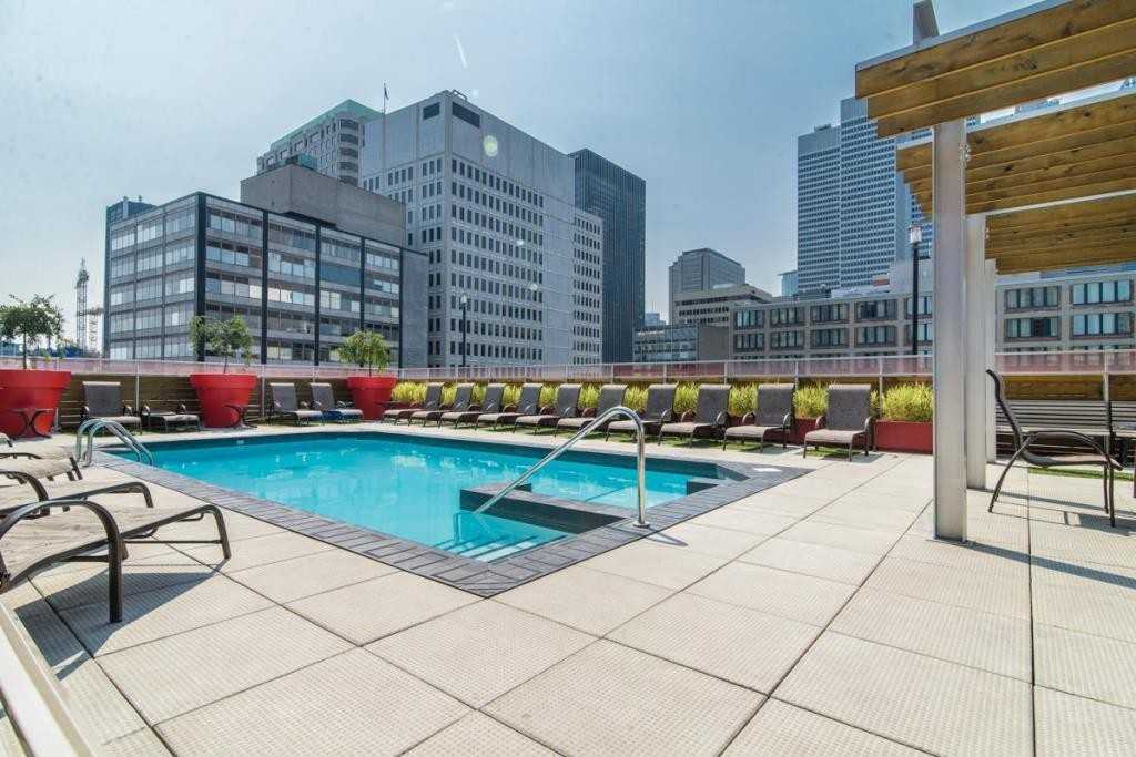 1200 Rue Saint-Alexandre - Photo 2 of 16