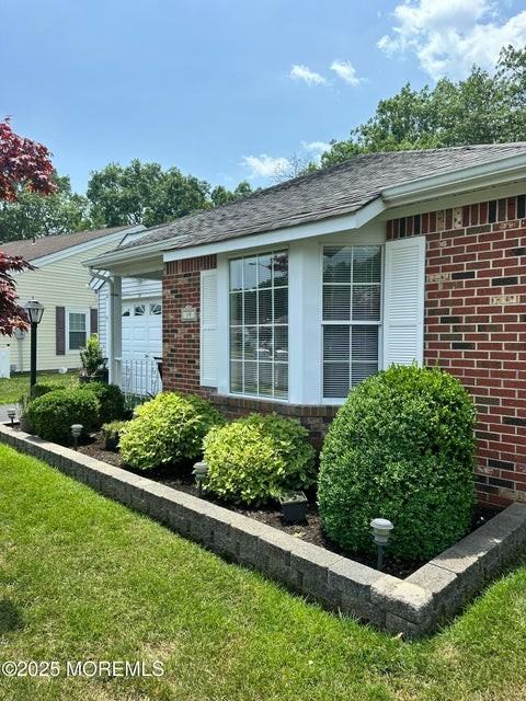 19 Dogwood Dr - Photo 2 of 6