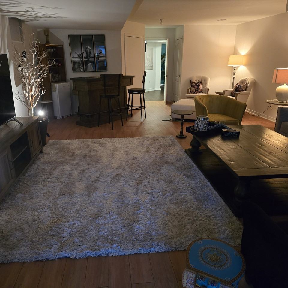 2025 Presquile Drive - Photo 2 of 8