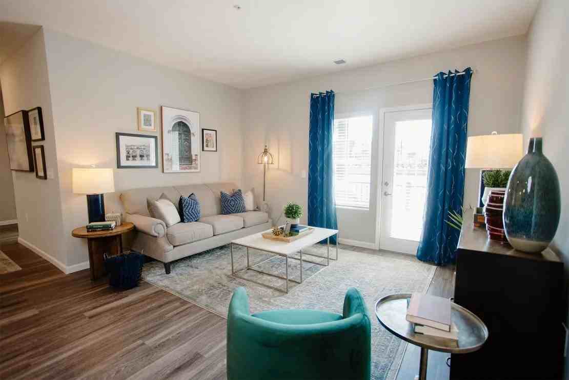 Elan Park Apartments - Photo 4 of 23