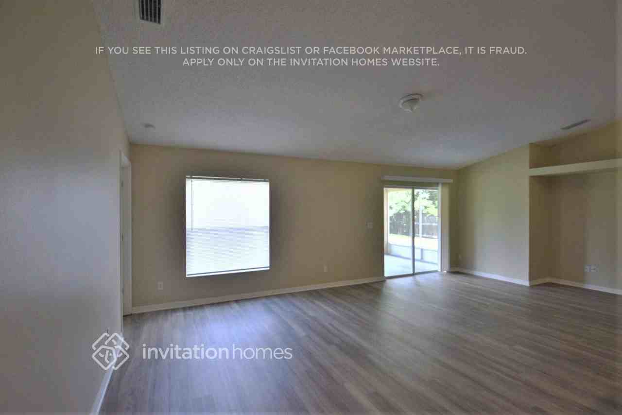 612 Alhambra Rd Se - Photo 3 of 16