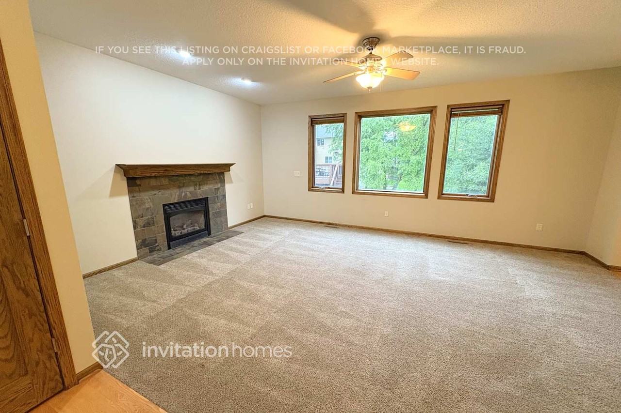3639 103rd Trl N - Photo 5 of 19