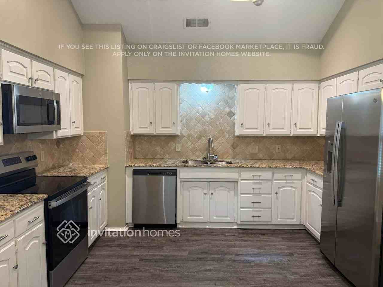 1517 Woodvale Dr - Photo 5 of 18