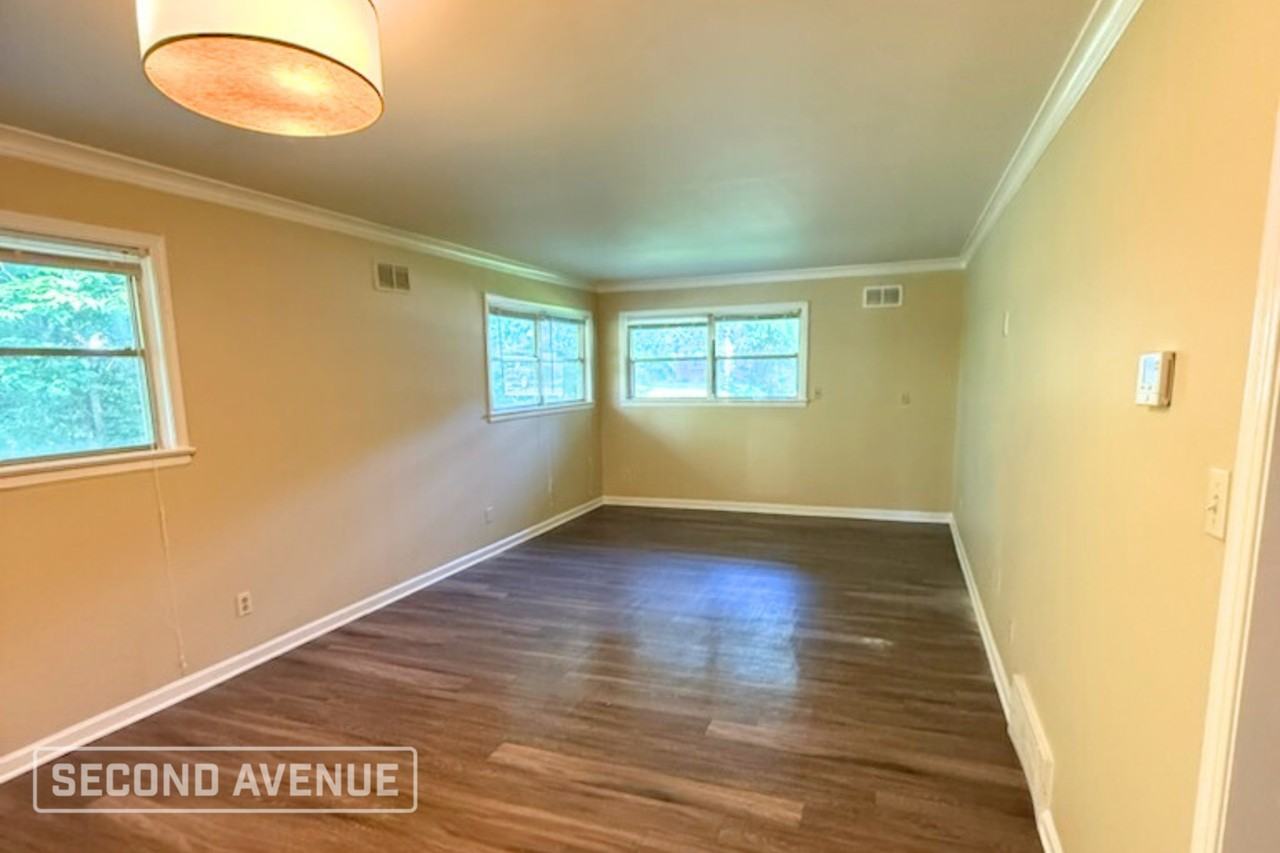 4056 Hermitage Dr - Photo 2 of 13