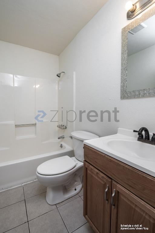 896 31st Street - Photo 7 of 11