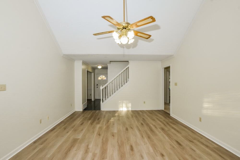 953 Lycomedes Cv - Photo 3 of 12