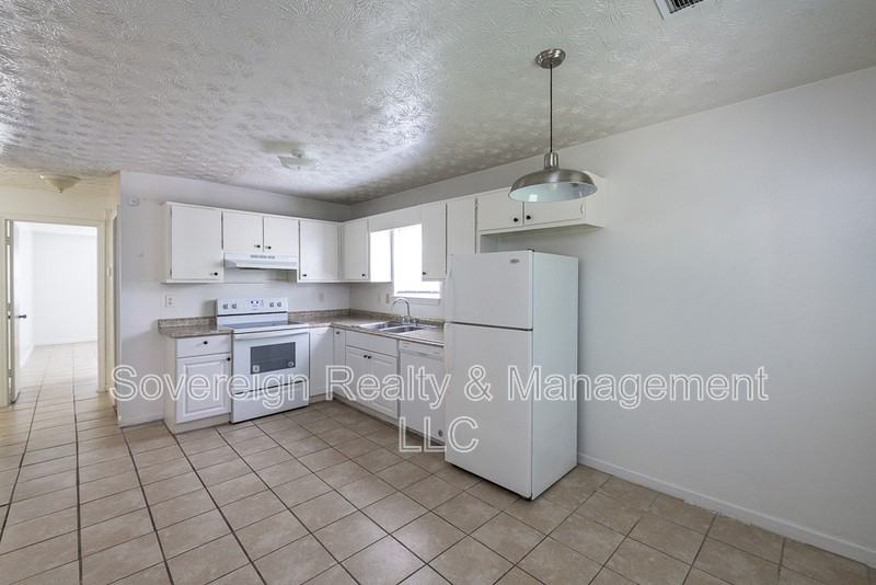 8367 Warren Dr #8367 - Photo 4 of 30