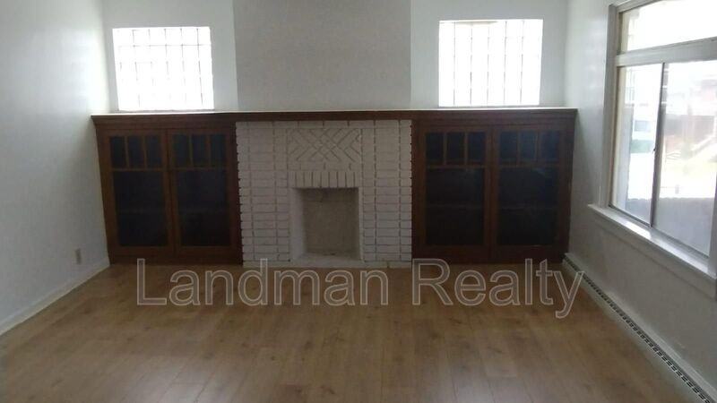 1404 Maple Ave - Photo 3 of 6