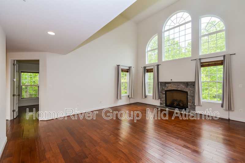 6804 Osborne Hill Dr - Photo 3 of 20