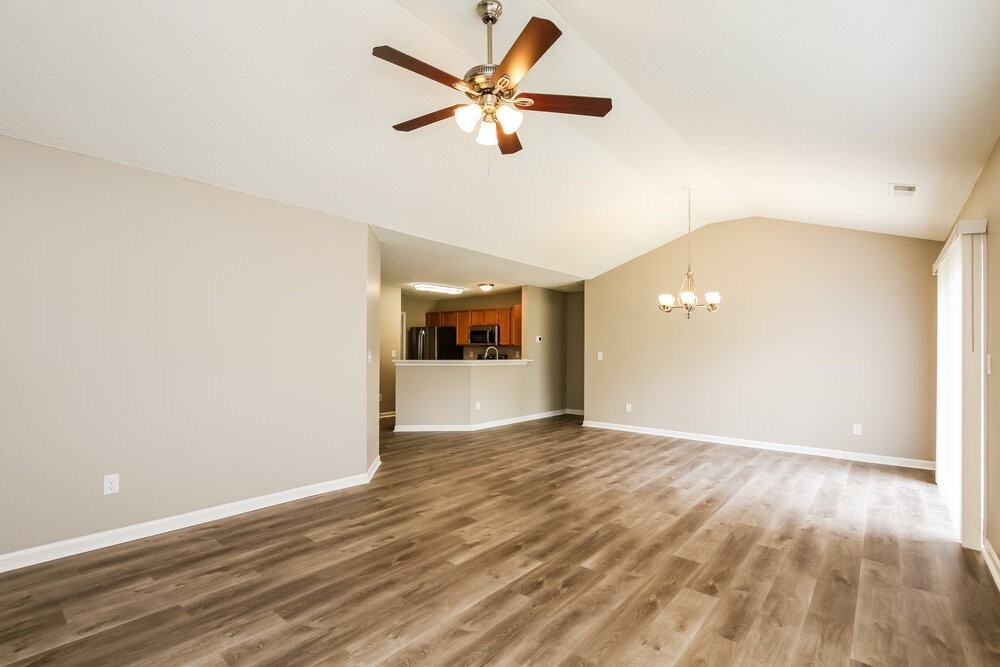 107 Bluffton Rd - Photo 4 of 15