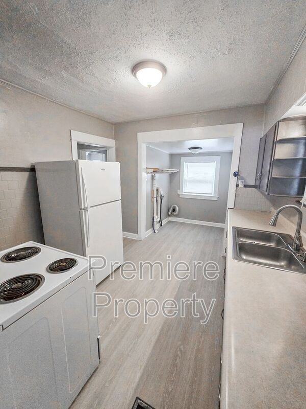 1231 S Hardy Ave - Photo 7 of 14