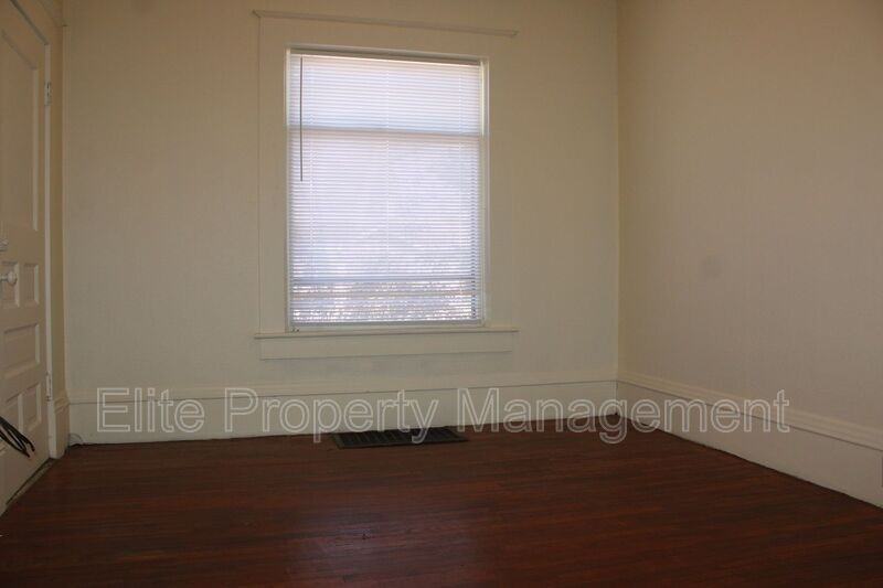 326 W Routt Ave - Photo 4 of 13
