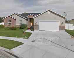 featured image of 460 Lacosta Dr