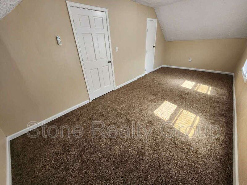 1200 S 7th St #B - Photo 3 of 9
