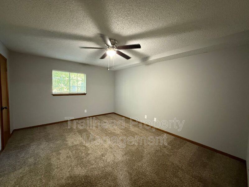 3405 Nw Duncan Rd #02 - Photo 4 of 7