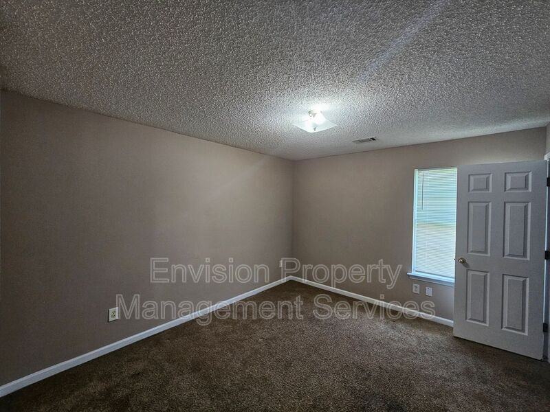 6400 Walnut Way - Photo 5 of 20