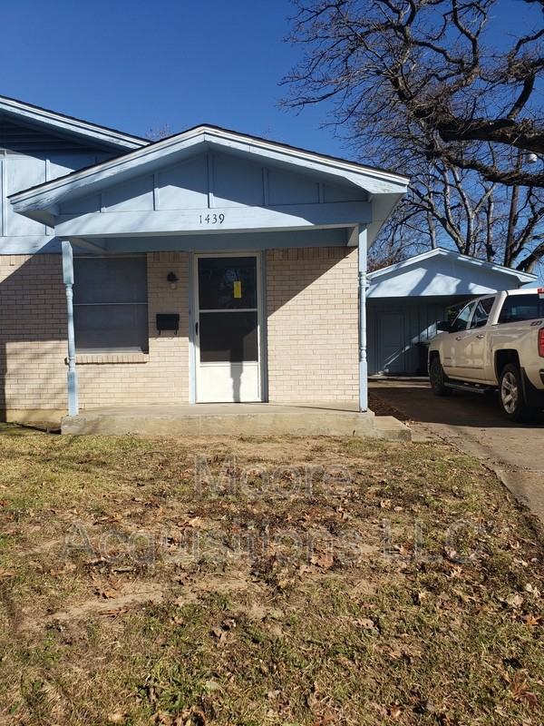 1439 S Rusk St - Photo 2 of 22