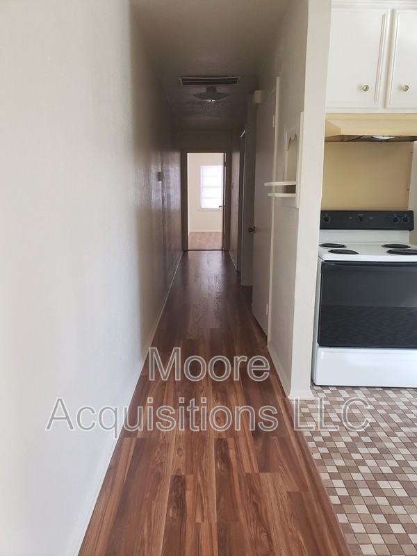1439 S Rusk St - Photo 4 of 22