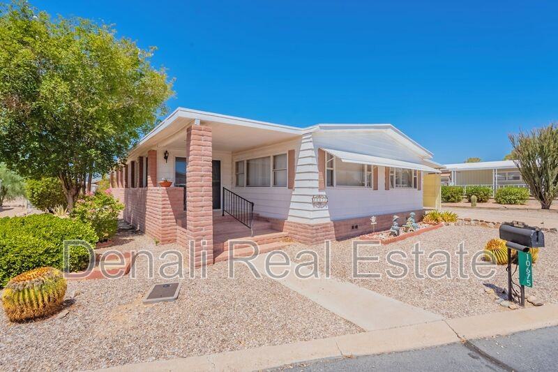 10675 N Kilimanjaro Ave - Photo 2 of 39