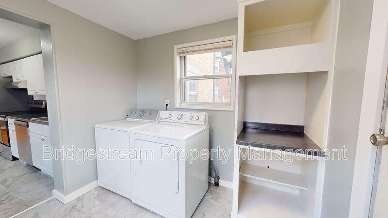 108 Bellaire Ave - Photo 5 of 30