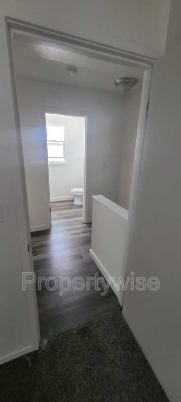 1054 Wn #H - Photo 2 of 9