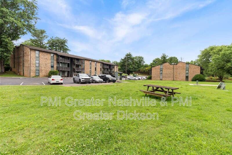 405 Spring St #B34 - Photo 3 of 21