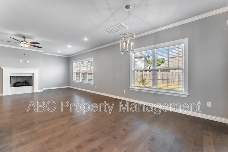 1316 Fifth Ave - Photo 2 of 25