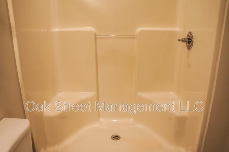 6396 Fairview Rd - Photo 2 of 22