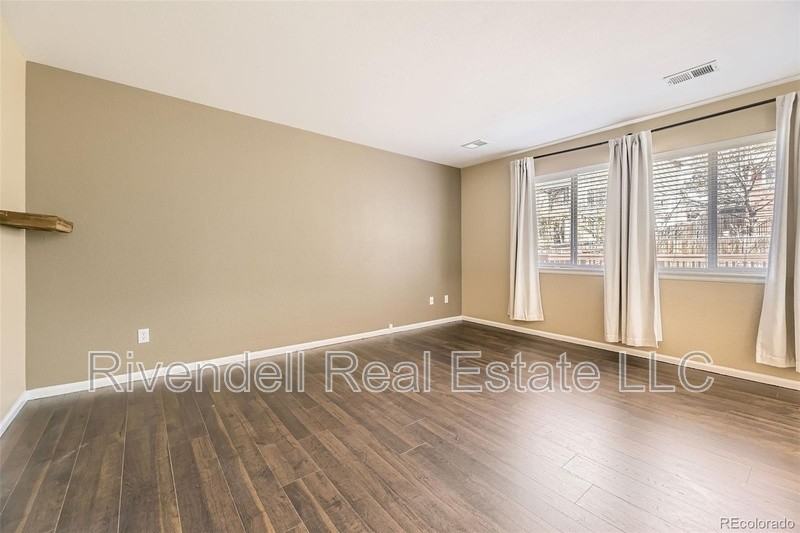 11302 Tumbleweed Way - Photo 4 of 17