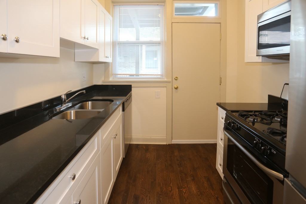 4716 N Racine Ave #3E - Photo 2 of 16