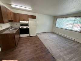 featured image of 2537 2526, 2537 15th St S