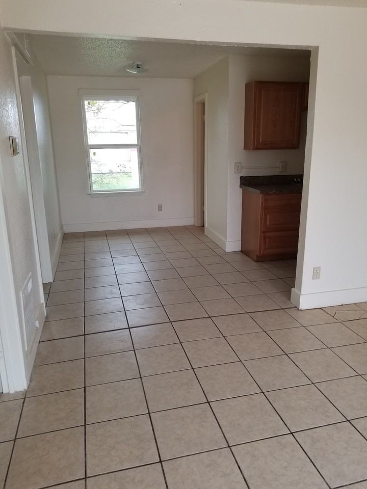 536 South 54th Street - Photo 2 of 15