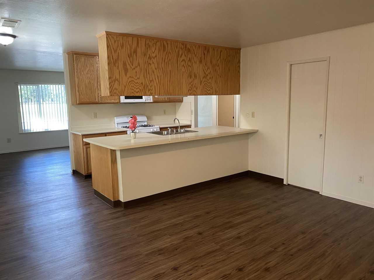 1413 East Rumble Road - Photo 2 of 19