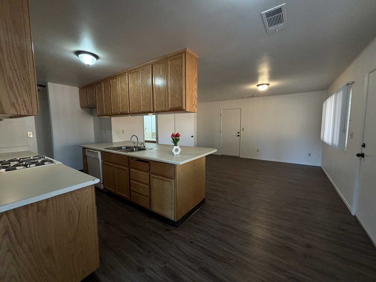 1413 East Rumble Road - Photo 3 of 19