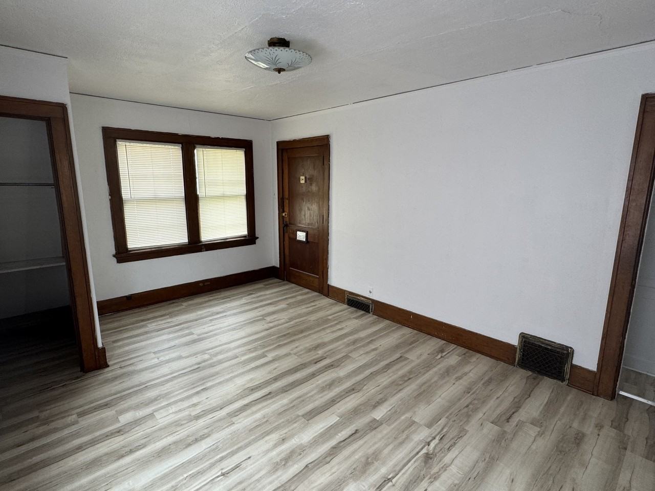 Merner Ave 2216 - Photo 3 of 7