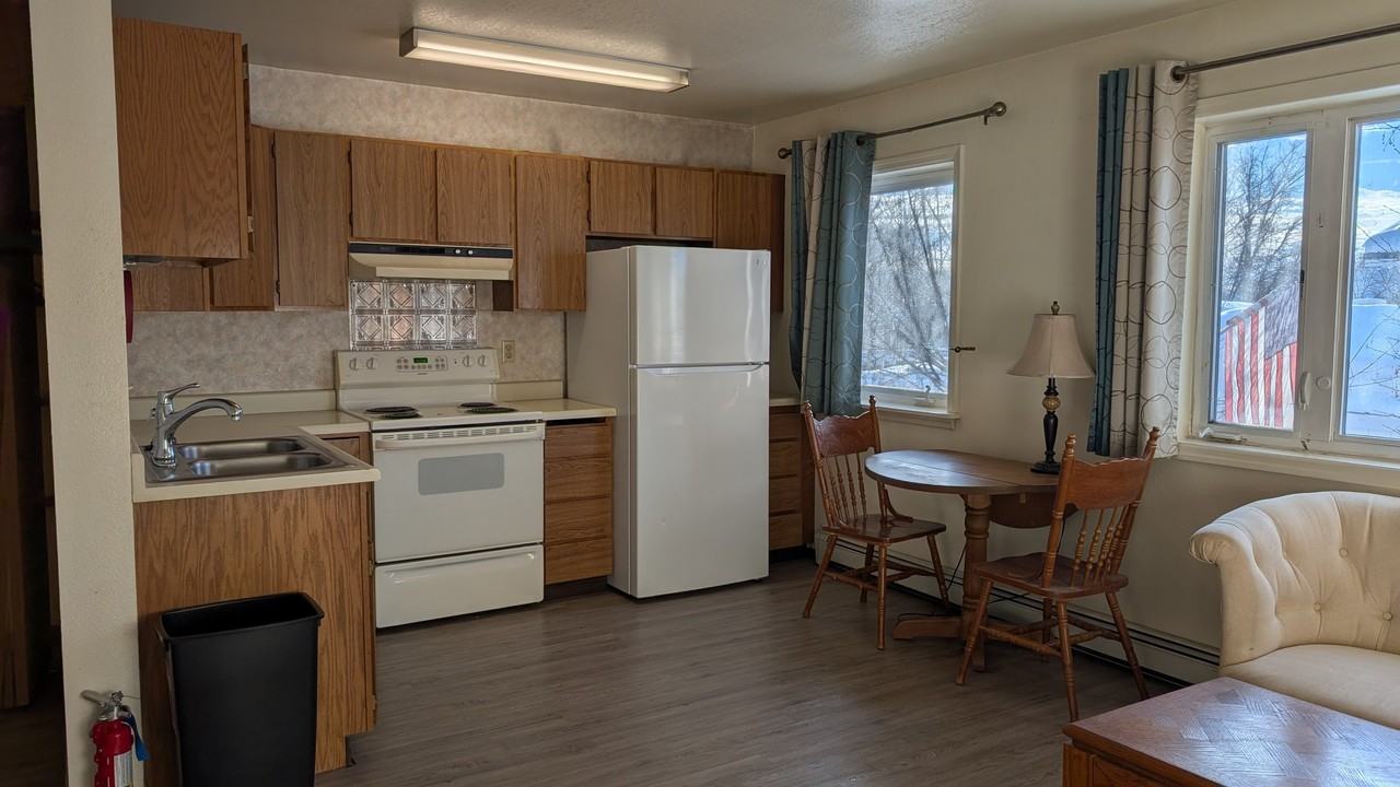 1420 Lacey Street - Photo 2 of 11