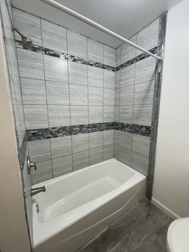 400 South Clay Street 2019 - Photo 3 of 44