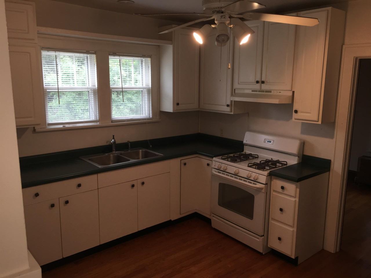 801 North 1st Street - Photo 3 of 10