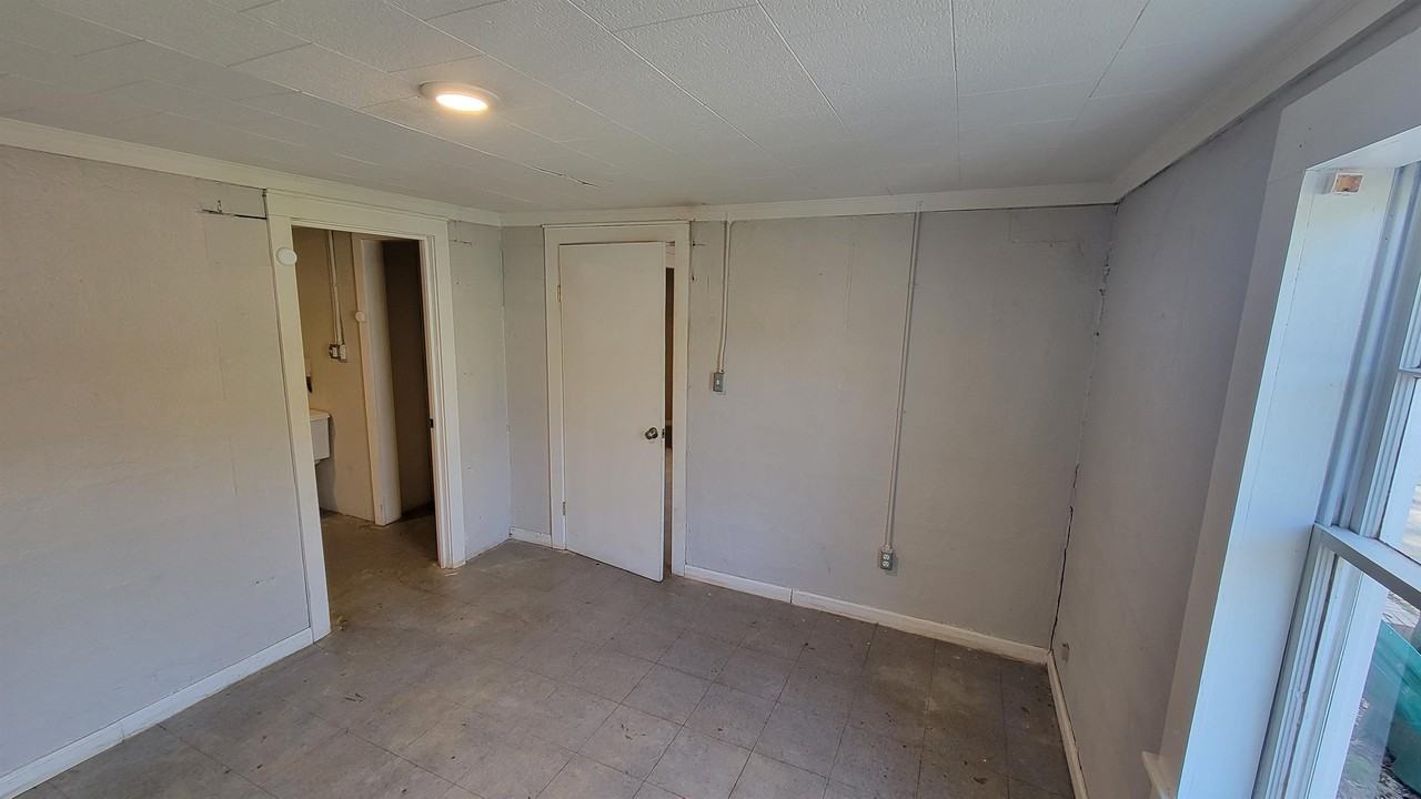 112 Tanyard Road - Unit B - Photo 5 of 5