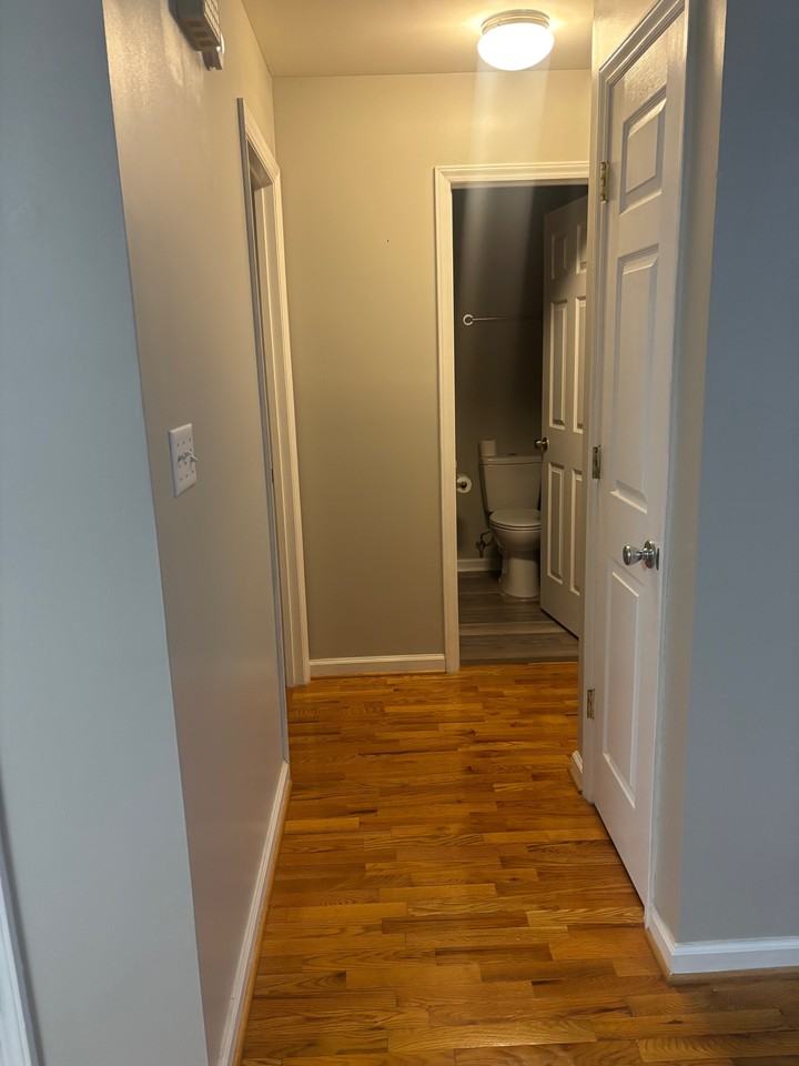 35 Perlmans Place - Photo 4 of 12