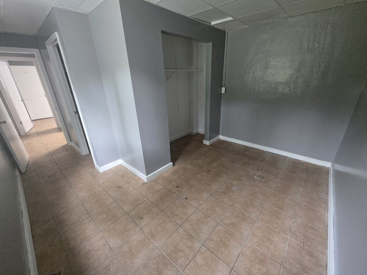 300 West Breckenridge Street - Photo 7 of 8